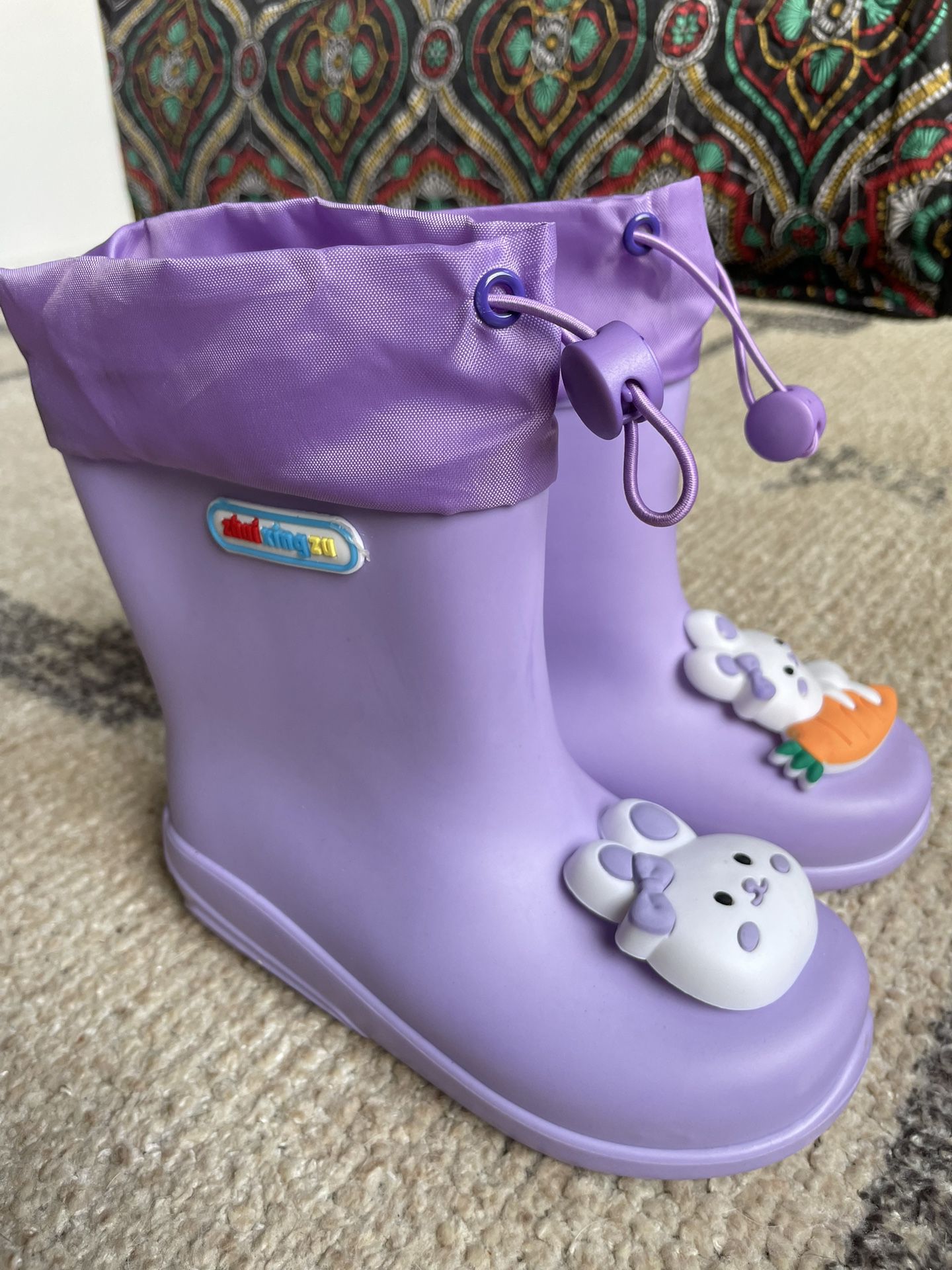 Kids rain boots sz 11