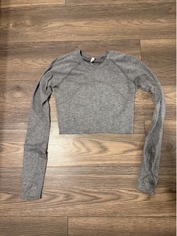 Lululemon - Cropped Long Sleeve