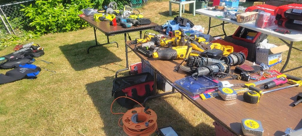Yard sale till 8pm 6/15