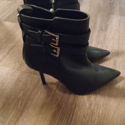 Michael Kors Boots.