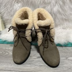 UGG Jeovana Women's Shoes Lace Up Wedge Bootie 1017421 size 7 