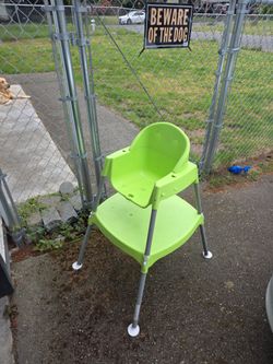 Free kids chail and table stackable