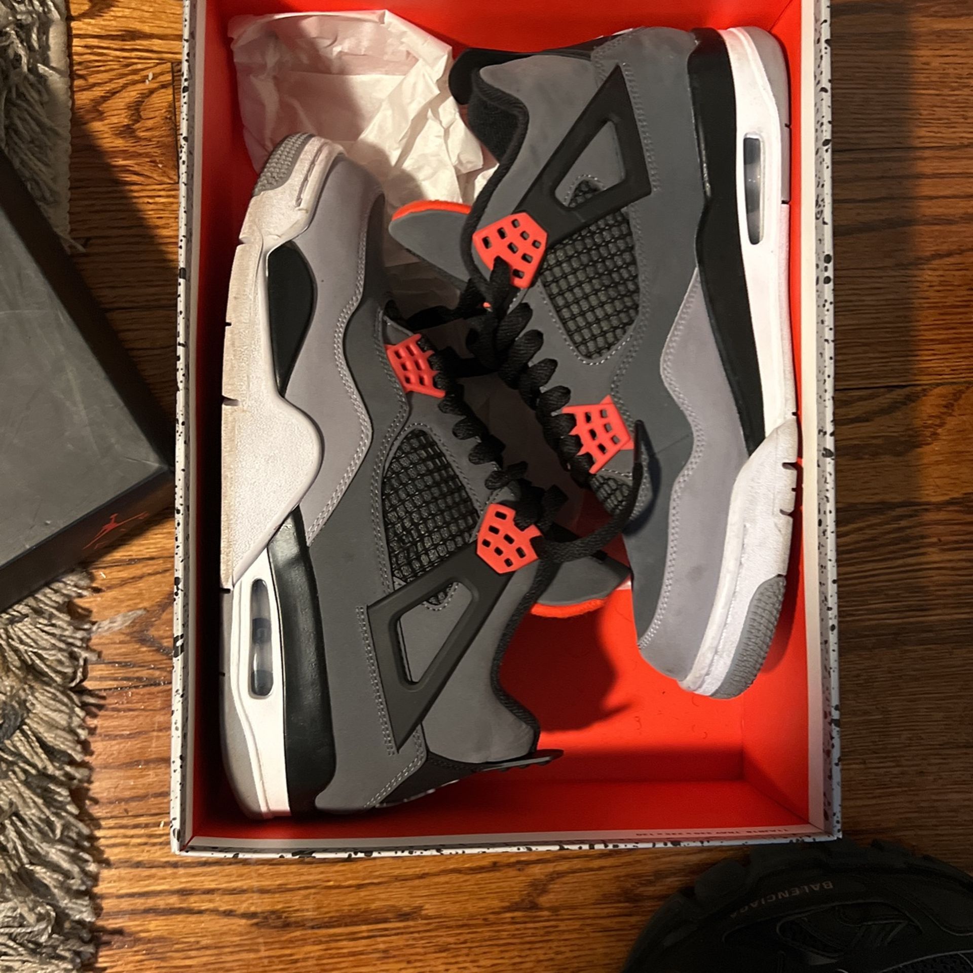 Air Jordan 4 Retro