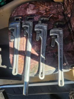 Aluminium Ridgid pipe wrenches