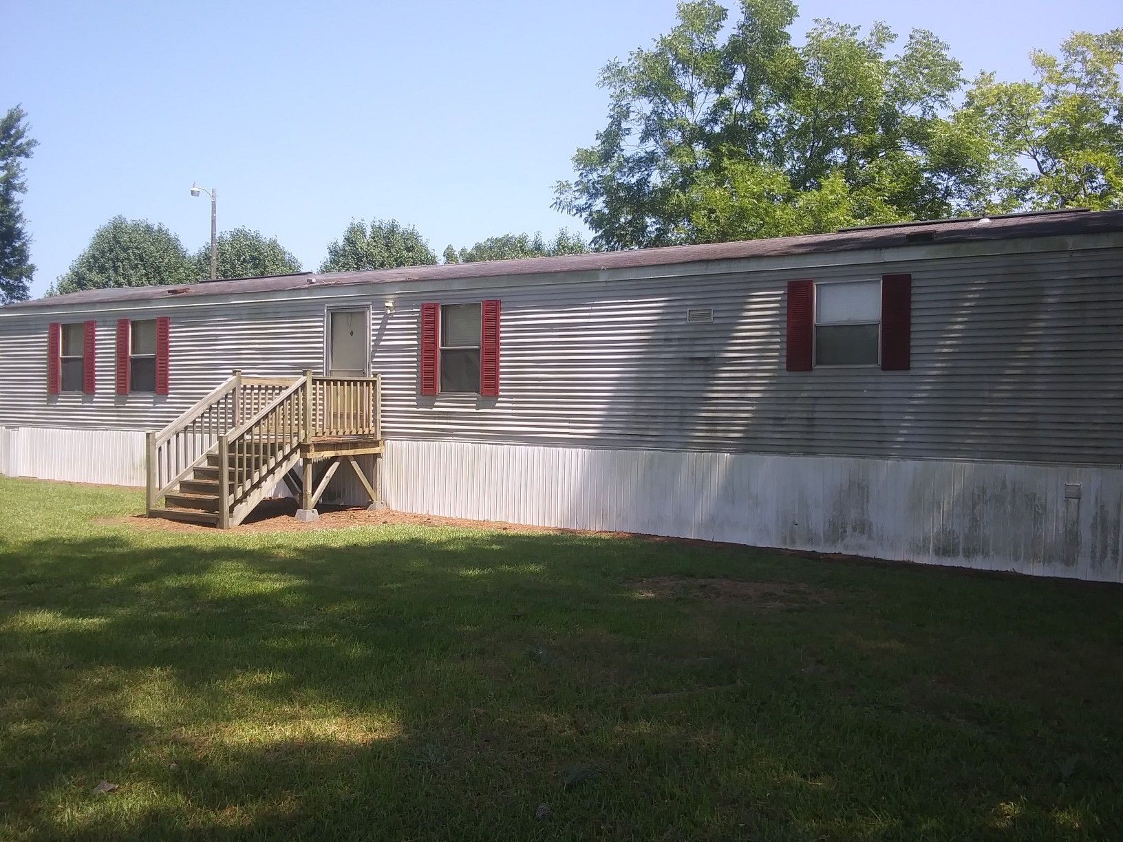 1997 Fleetwood 14x80 wind zone 2 mobile home for Sale in Vanceboro, NC