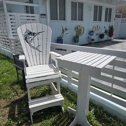 Sailfish LIFEGAURD CHAIR AND TABLE