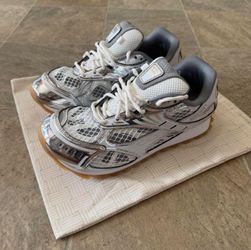 Bottega Veneta Grey
