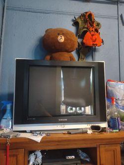 CRT hdmi samsung 27in tv amazing condition