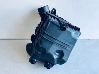 2024 - 2026 TOYOTA TACOMA AIR INTAKE CLEANER FILTER HOUSING BOX OEM