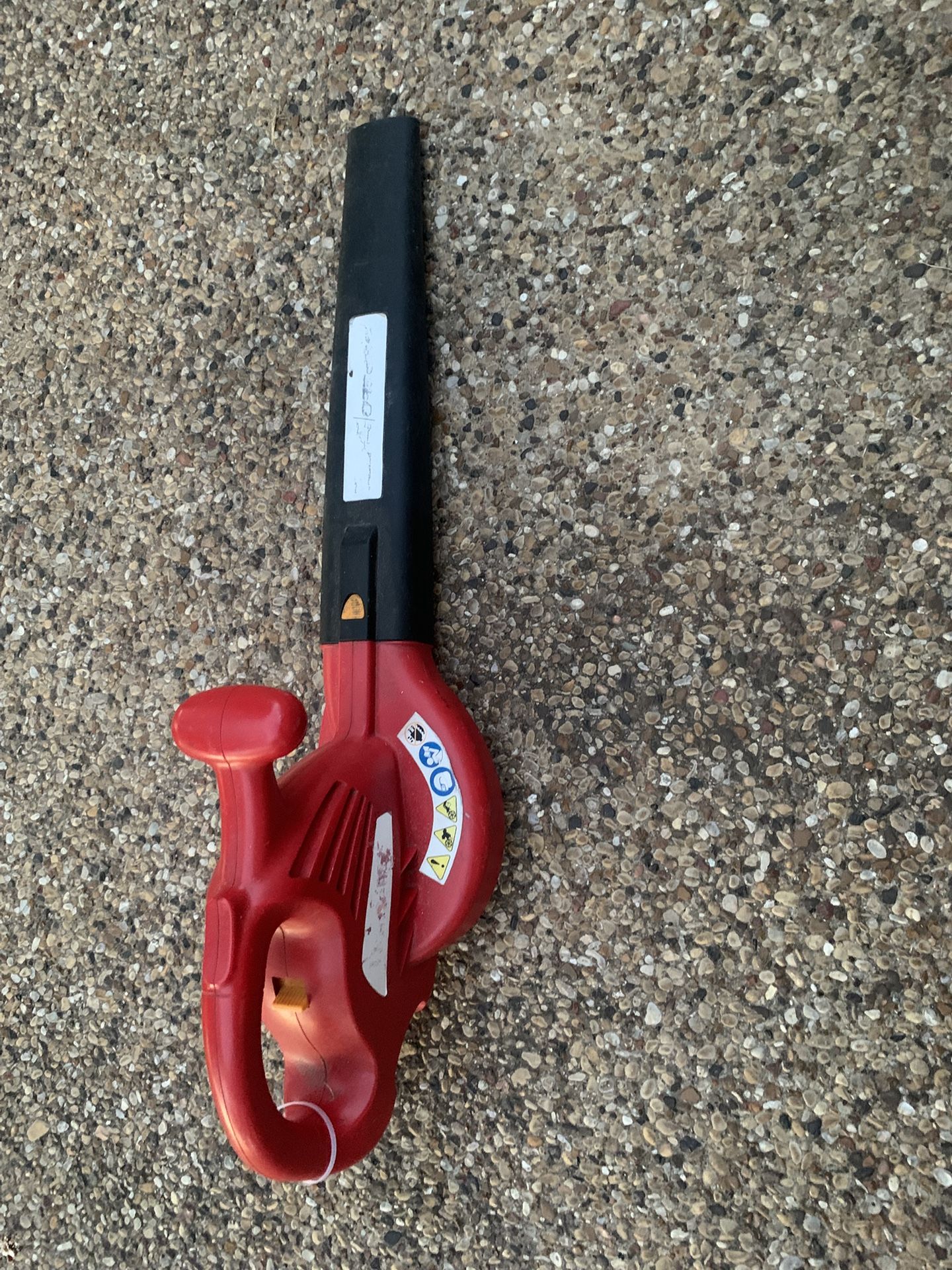 ELECTRIC LEAF BLOWER