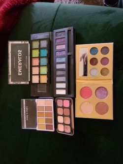 Assortment of eyeshadow Palettes