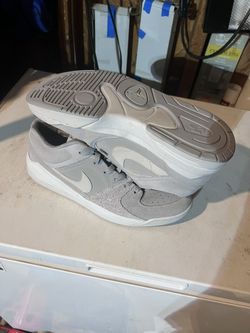 Used Nike Size 10.5