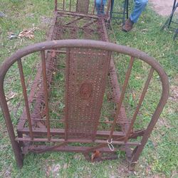 1920s Old Vintage Medal Twin And Full Iron Bed