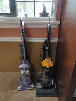 Dyson and shark Vacume cleaner's