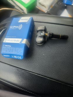Universal tire senosr