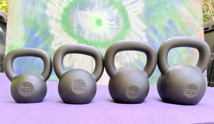 SET OF ETHOS KETTLEBELLS : 8kg. - 17lbs. / 12kg. - 26lbs. / 16kg. - 35lbs. / 20kg. - 44lbs.