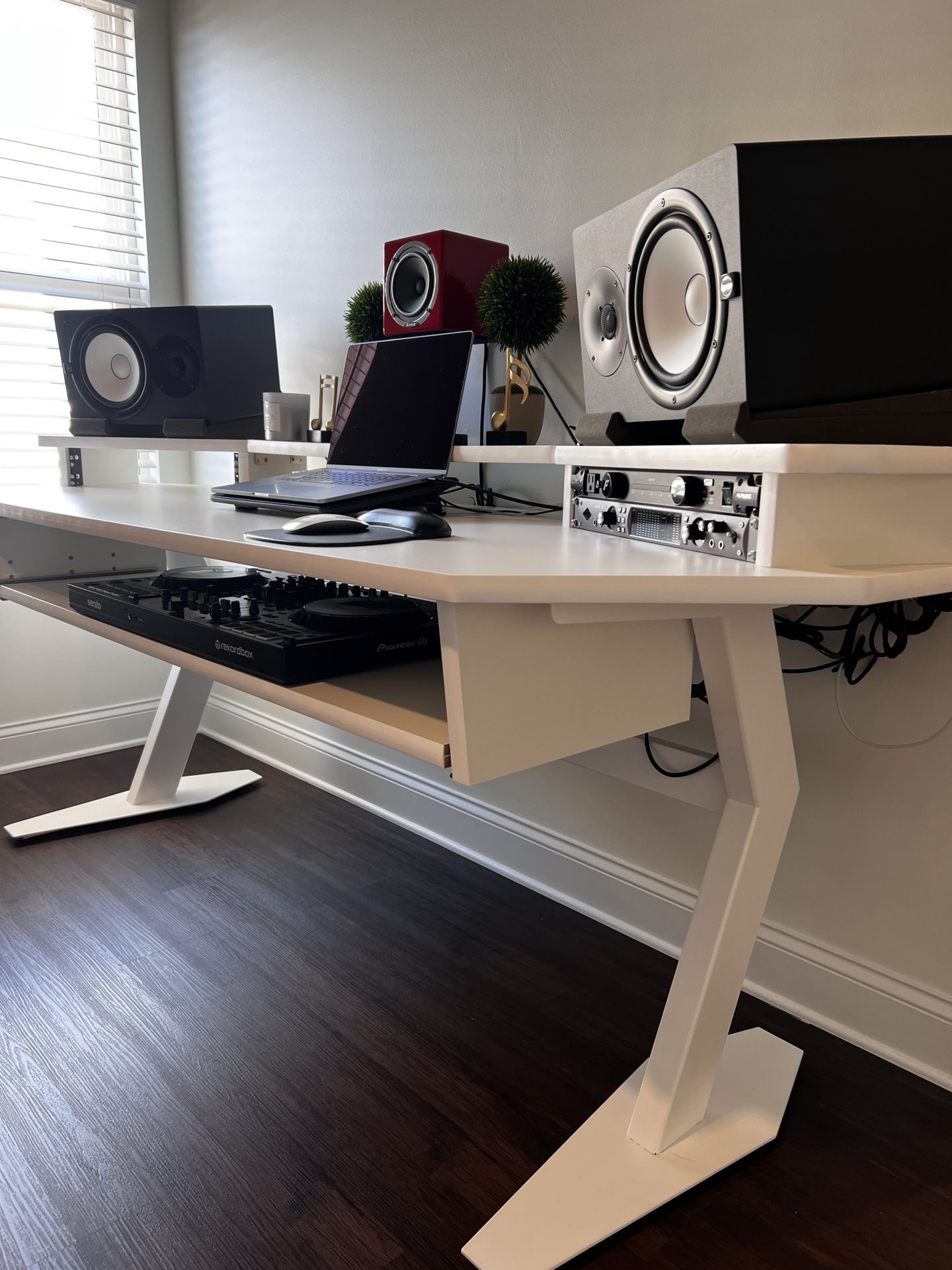 Oxford Studio Desk