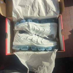 Nike Air VaporMax Plus White Pure Platinum Mens Sneakers 924453-100 NIB OFFERS ACCEPTED 