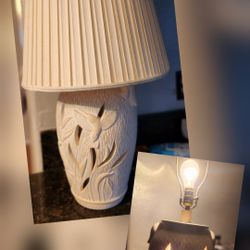 VTG Rare Ceramic  Cut Out Floral  Table Lamp w/ Hummingbirds. Boho. ART DECO.