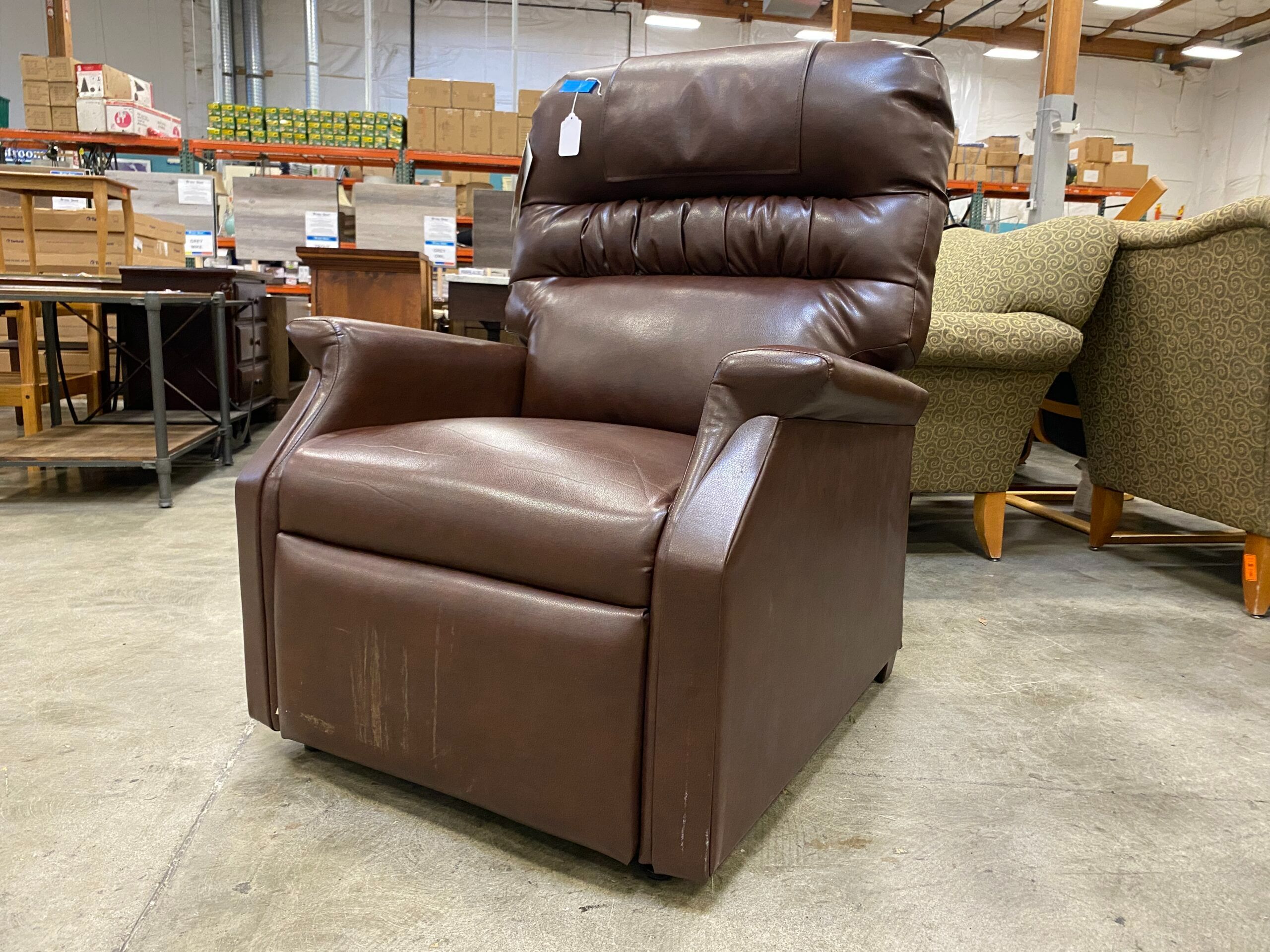 GOLDEN TECHNOLOGIES Monarch Power Lift Recliner in Chestnut Brown Leather