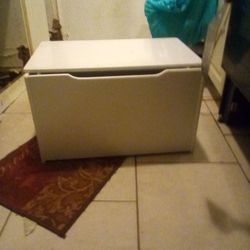White Shelf Cabinet