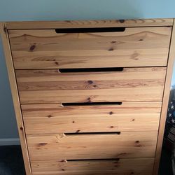 5 Drawer Wood Dresser