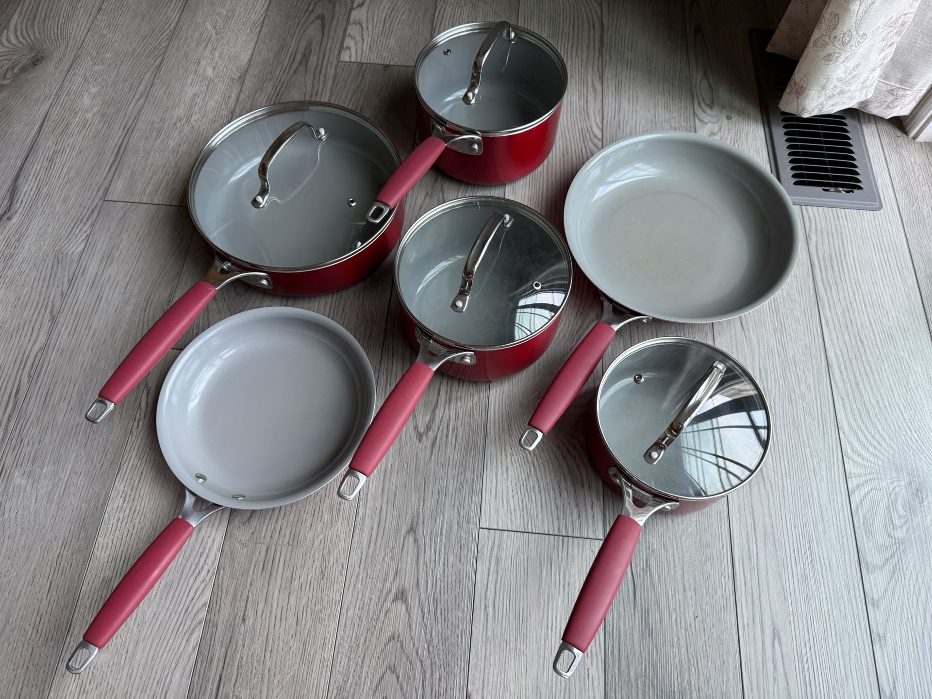 Food Network 10-Piece Ceramic Non-Stick Pots And Pans