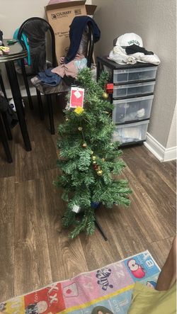 3 ft pine pre lit artificial Xmas tree