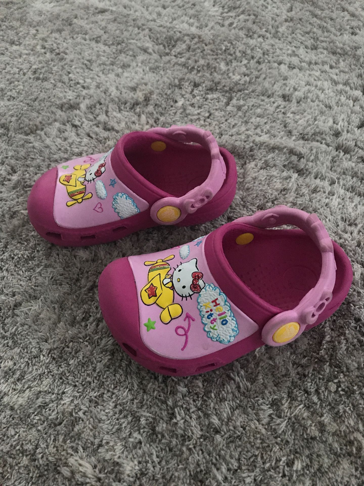 Crocs Hello Kitty size 4/5 (kids)