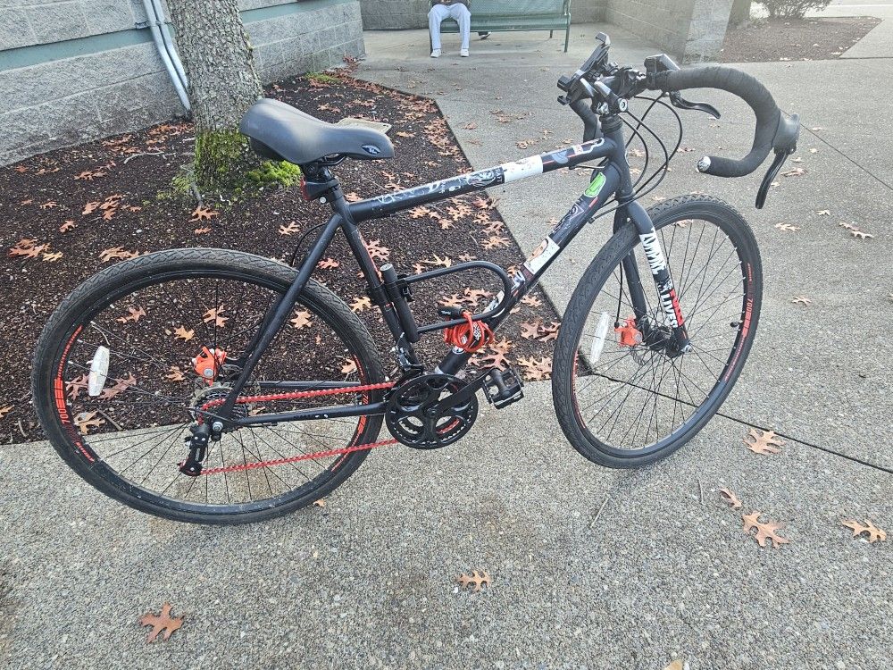 Bike (700 Cc Kent Nazz)