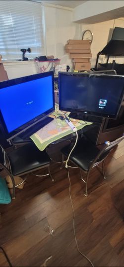 TCL & LG 32" TVs (good condition) (not smart) $100 both No Remotes