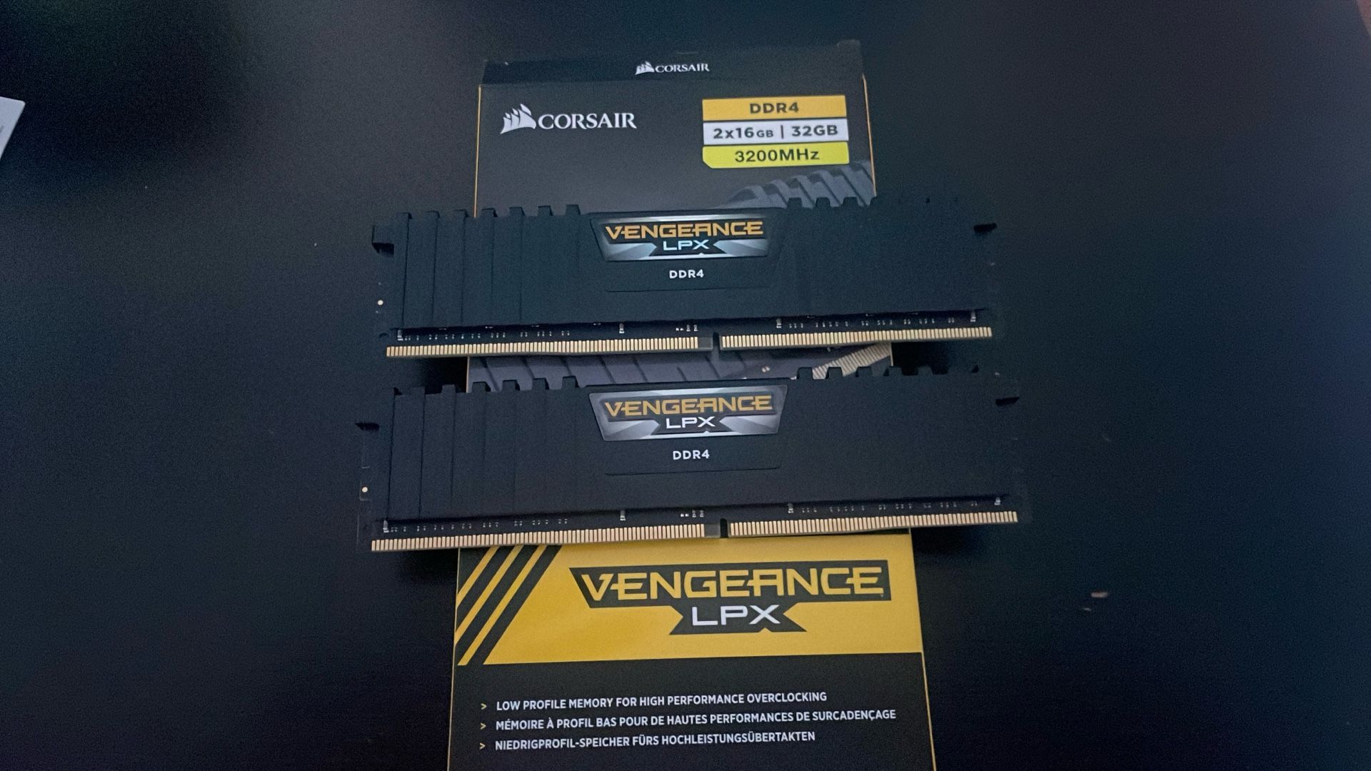 32GB RAM DDR4 3200MHZ