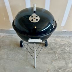 Weber 22 Inch Charcoal Kettle Grill
