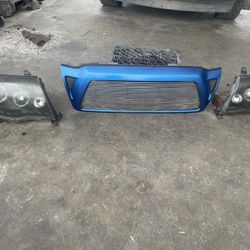 2007 Toyota Tacoma Oem Grille, And Headlights