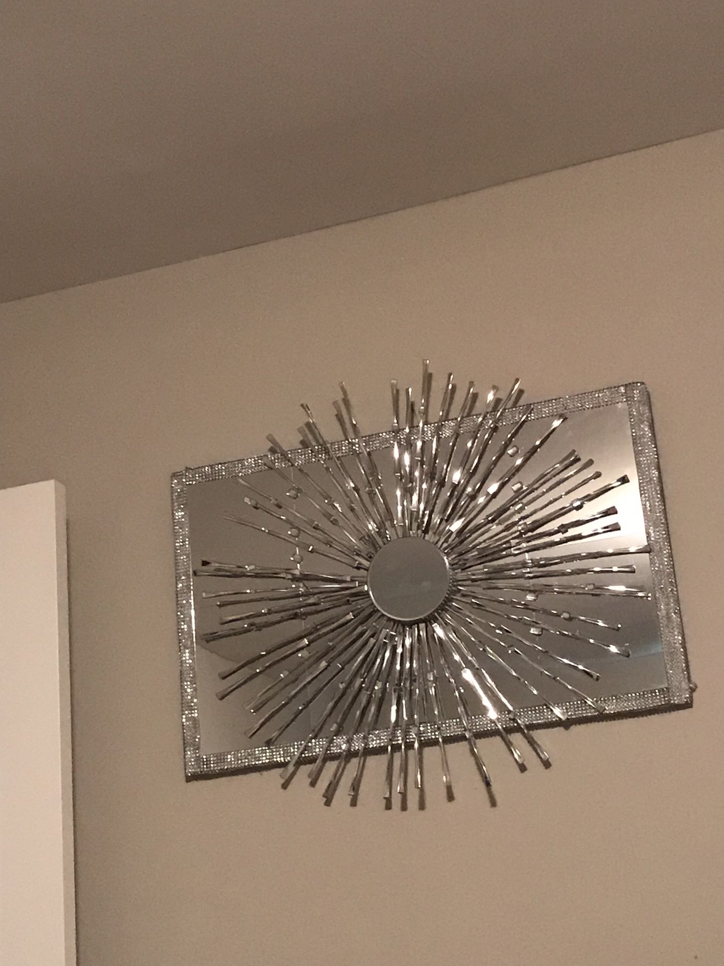 Wall mirror decor