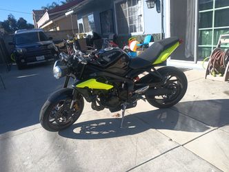 2014 Triumph Street triple R