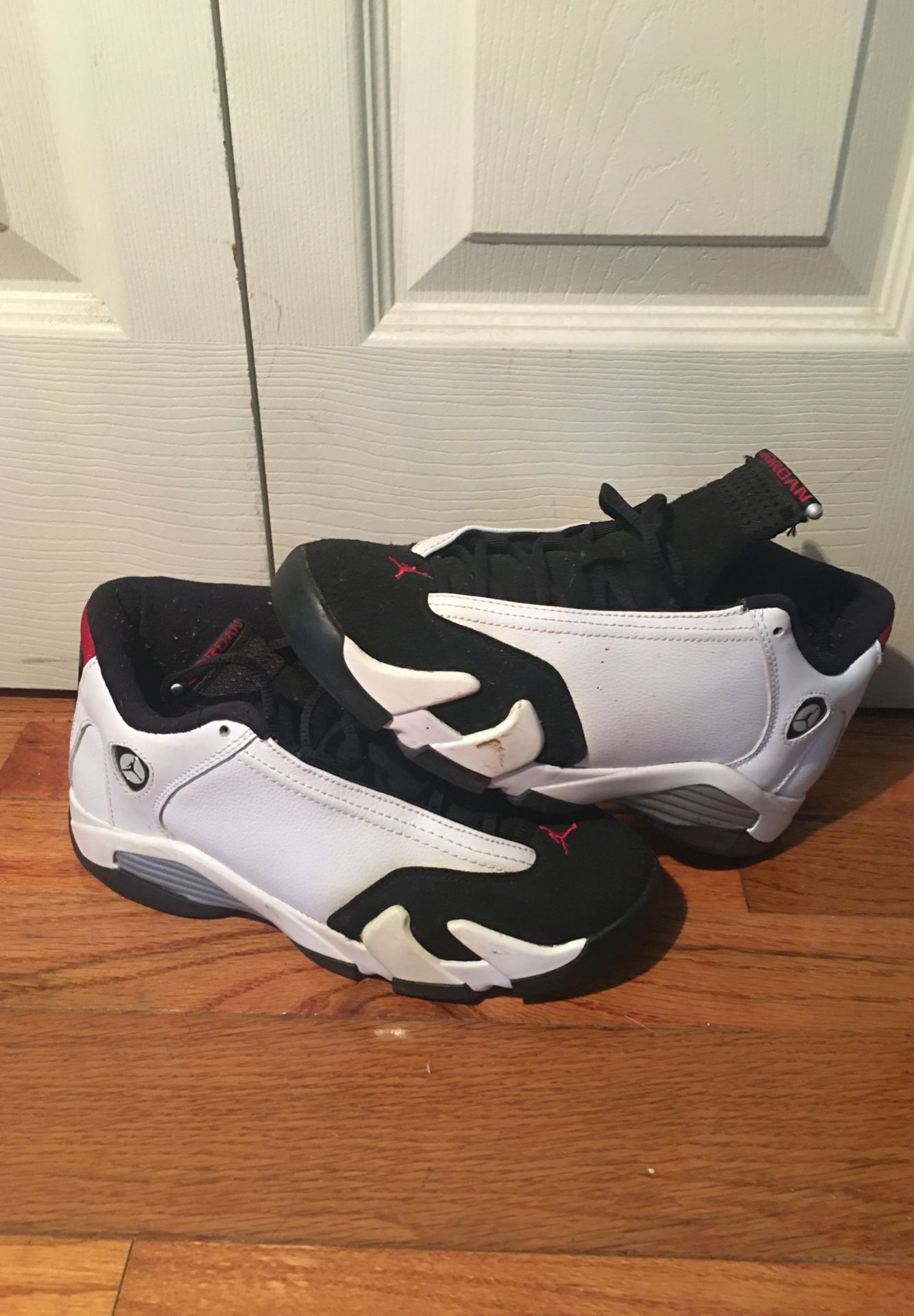Jordan 14 Kids size 4.5