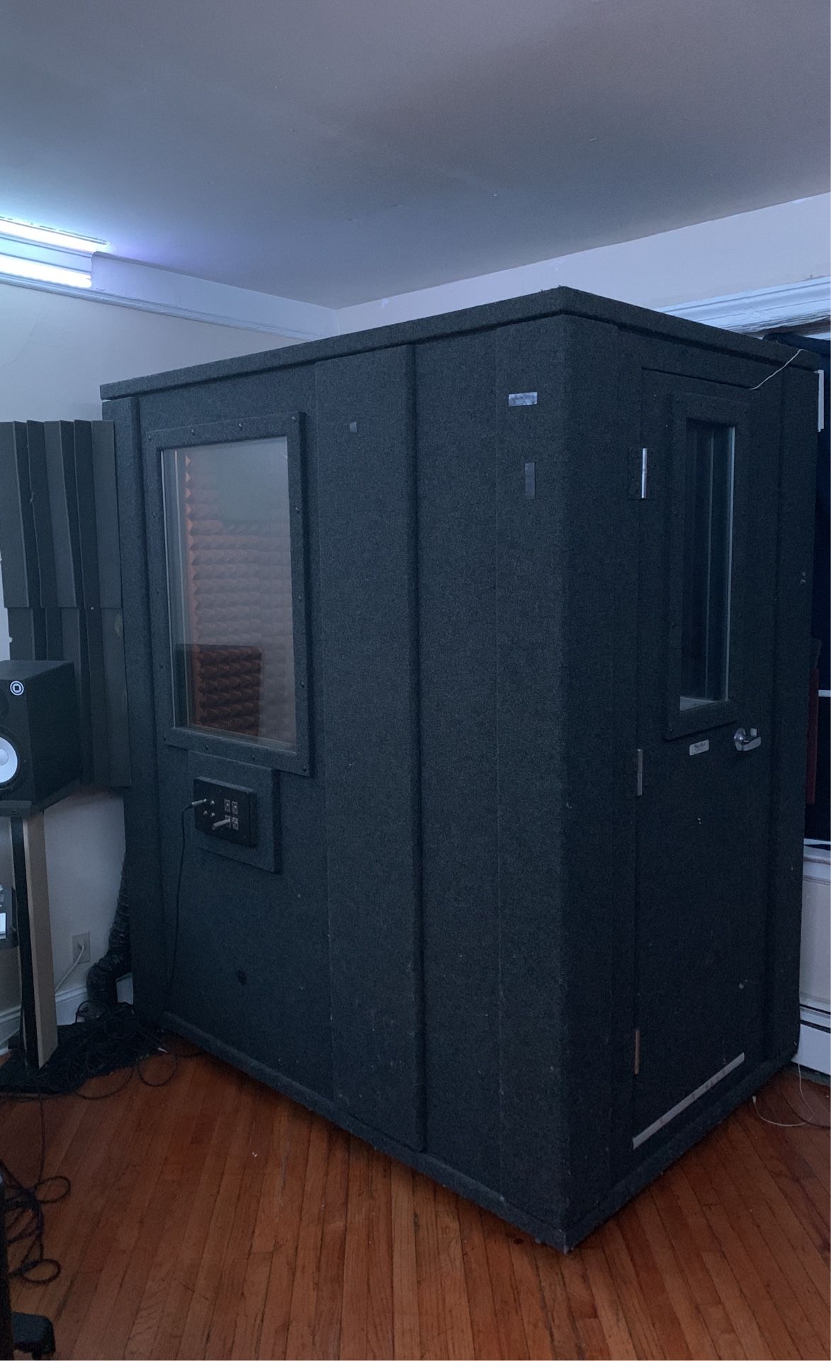 Whisper Room Recording Booth (price Negotiable)