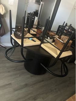 Chairs plus table. Like new
