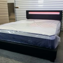 NEW QUEEN PILLOW TOP MATTRESS and BOX SPRING. Bed frame not included 👍