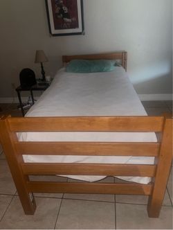 Pine wood twin bed set