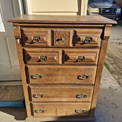 Heavy Dresser