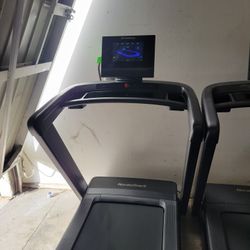 FULLERTON - 2025 Model Nordictrack Commercial 1250 Treadmill -$1100