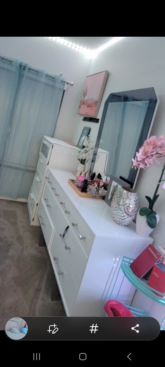 White Bed Set
