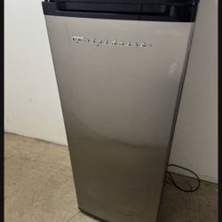 Stainless Steel Upright Freezer I Offer Delivery 
