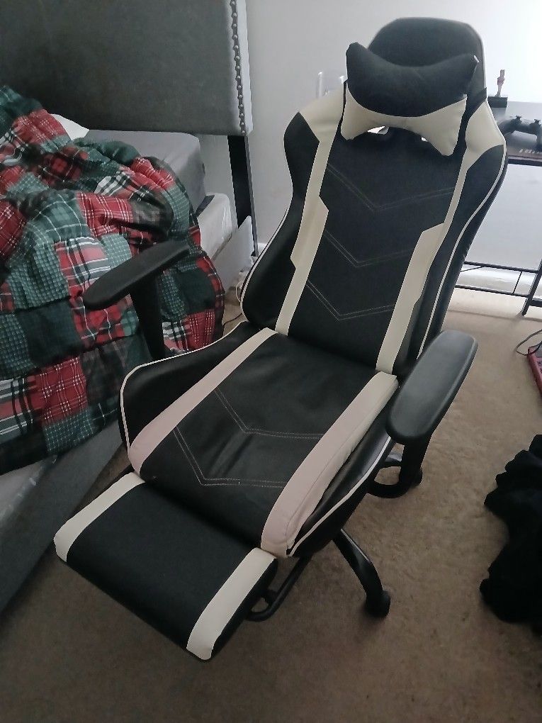 Gaming Chair NO Trades