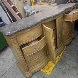 100.00 Dls. 100% Piedra D Marbol, Solid Y Cajonera..