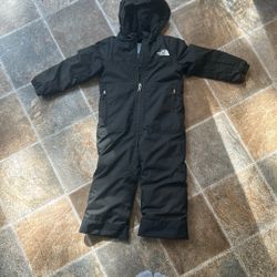 Well Loved north face Snow/rain Suit