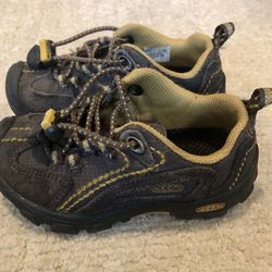 Keen Toddler Shoes, Size US 8