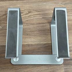 Laptop stand / holder